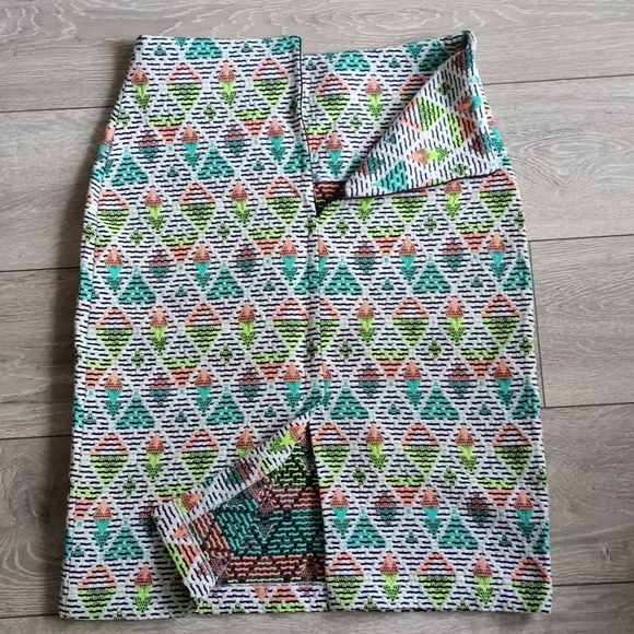 Mid length skirt BodyBag by Jude - Picture 3 of 3